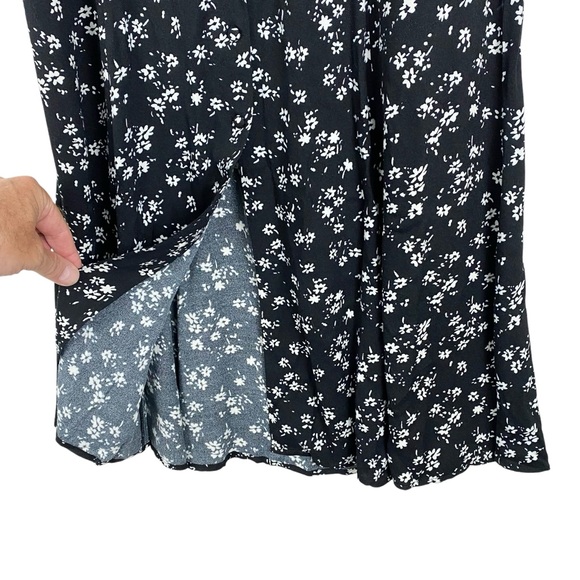 REFORMATION Locklin Floral Print Dress in Black Sz 4 Cottagecore Feminine Midi - Picture 7 of 15